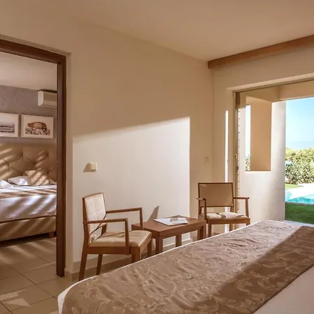 Bella Hersonissos (Crete)