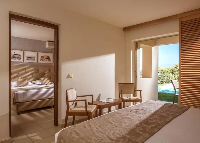 Bella Hersonissos (Crete)