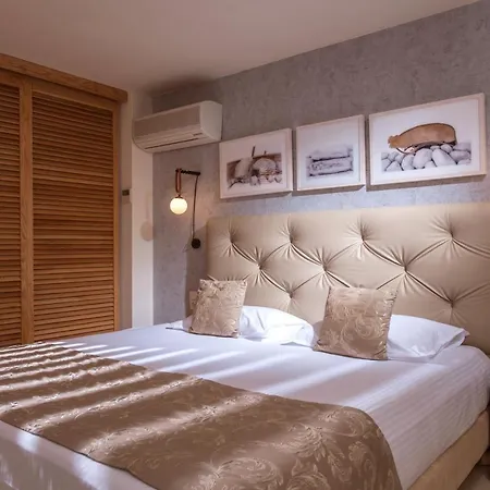 贝拉海滩酒店 5*