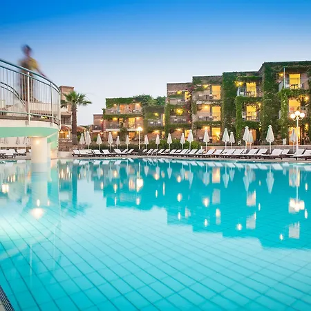 贝拉海滩酒店 赫索尼索斯