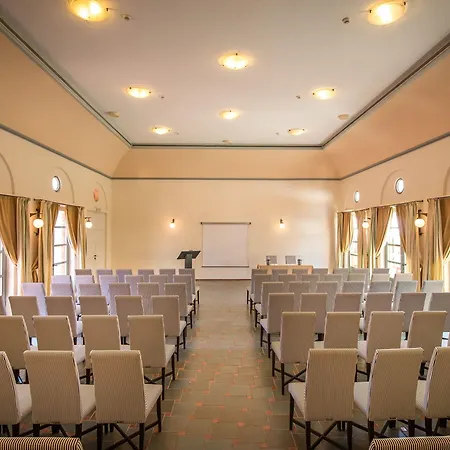 贝拉海滩酒店 赫索尼索斯