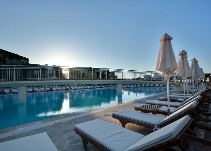 Semesteranläggning (resort) Bella 5*