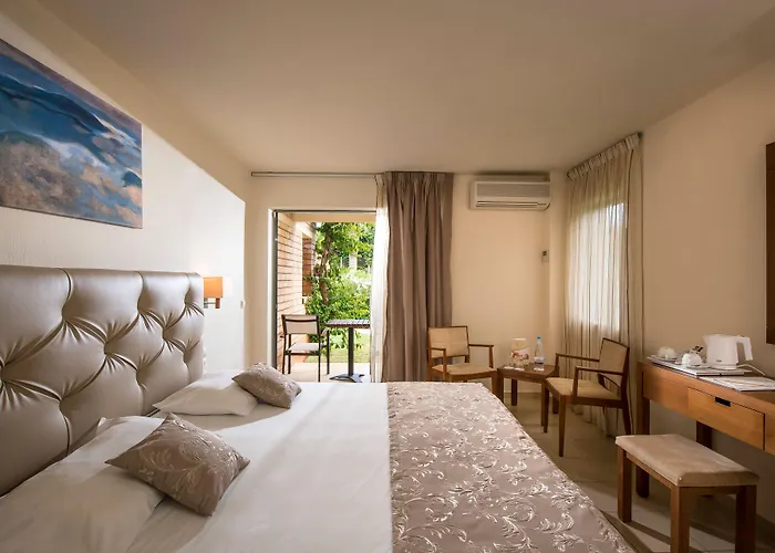 Bella Hersonissos (Crete)